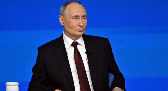 Путин согласился с&nbsp;молодым ученым из&nbsp;НГУ, что на&nbsp;Алтае лучше, чем в&nbsp;Европе|