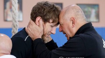 григоремская борьба спорт. греко римская борьба. греко римская борьба прогиб. греко-римская, вольная борцы. греко римские борцы.