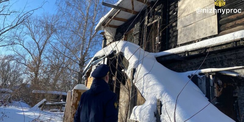 Решение аварийный дом. Аварийное жилье. Переселение из ветхого жилья. Ветхое и аварийное жилье. Решение аварийный дом.