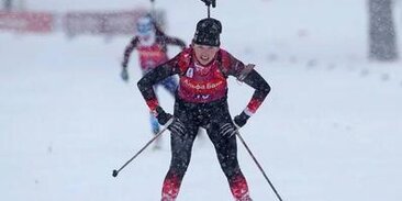 Четверо спортсменок городского