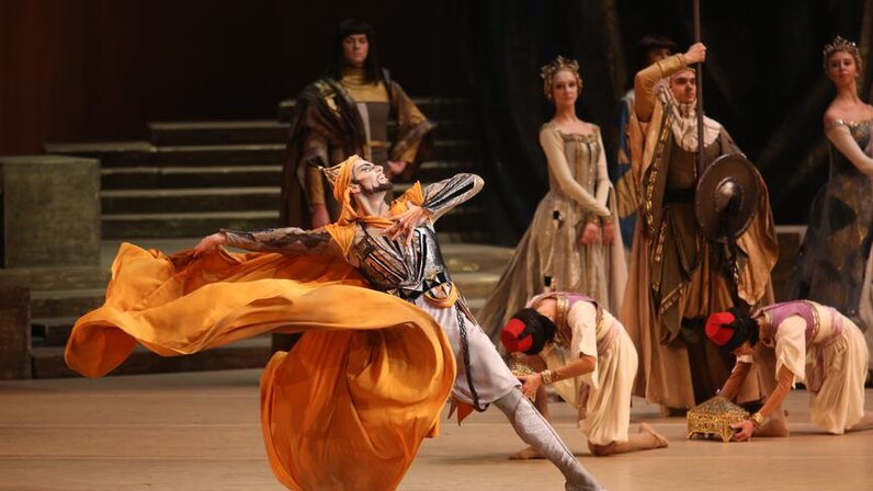 актерская труппа. валентин и валентина спектакль современник. театр психодрамы. молодежная труппа театра. театр рамт.