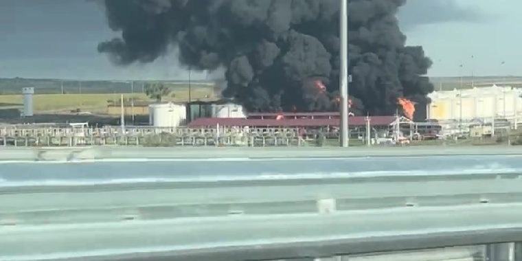 Где в каменске горит нефтебаза