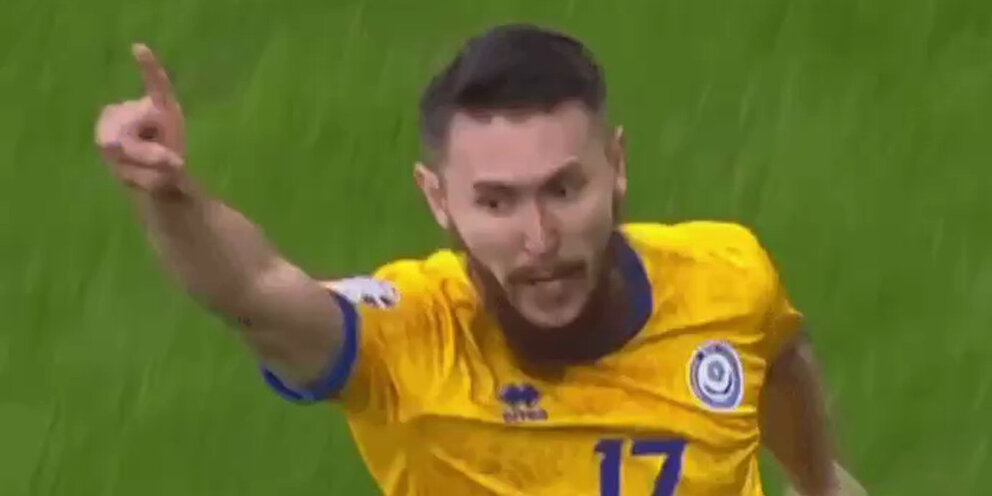 сборная испании чемпион мира 2010. выигрыш футбольной команды. призеры чм по футболу. выигрыш футбольной команды. рамос с кубком лч.