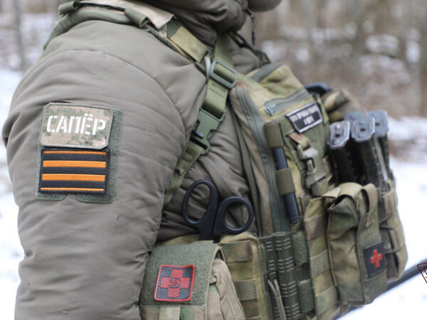 Фильм заложники тайги. Михаил жигалов найти и обезвредить. Найти и обезвредить. Обнаружены и обезврежены. Найти и обезвредить фильм 1982.