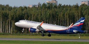 Прибытие самолетов в аэропорте. Расписание рейсов самолетов. Расписание самолетов казань. Расписание авиабилетов. Список пассажиров на рейс самолета.