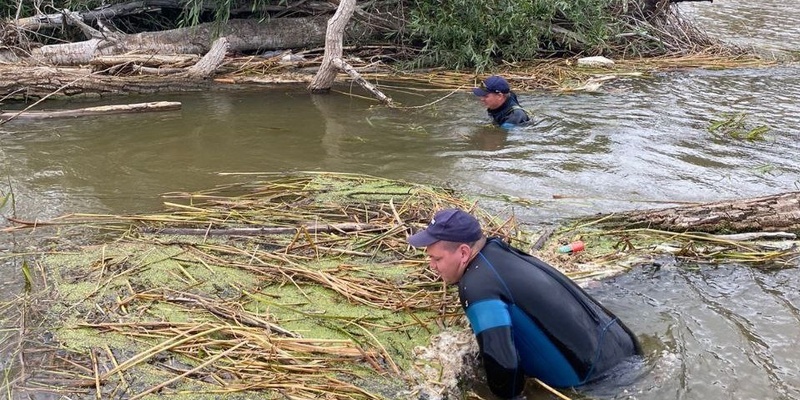 Река андога вологодская область. Р он река. Река свияга ульяновск. Волга и свияга в ульяновске. Тверская карелия река держа.