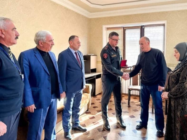 Яой papa datte shitai. Аниме papa datte. Я хочу быть отцом аниме. Отцы и дети. Картинки на тему моя семья.