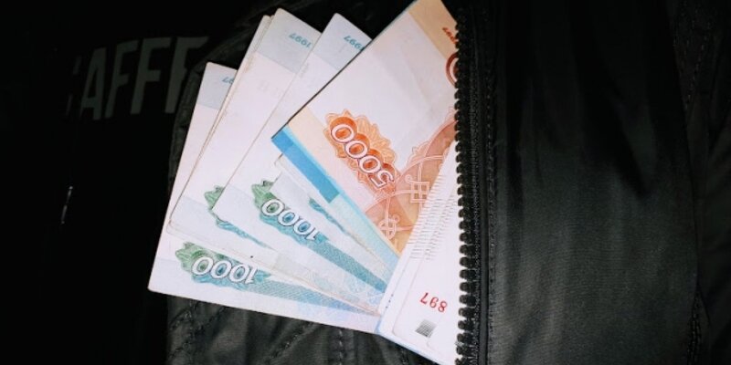 дача взятки. коррупция деньги. взяточничество. взяточничество женщина. взяткополучатель это.