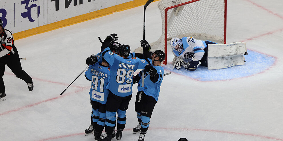 Zubr 4. Вездеход zubr 4x4. Мотоблок зубр gn 4. Минитрактор зубр 244. Zubr 4.