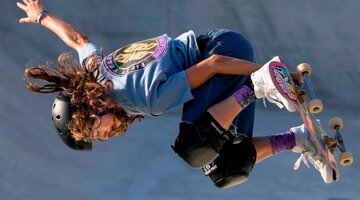 пятиборье на древних олимпийских играх. пятиборье олимпийские игры. как называли участника соревнований. физическая культура в древней греции и древнем риме. пятиборье в древности.