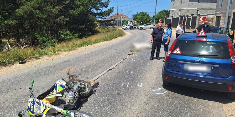 Подросток разбился на мотоцикле