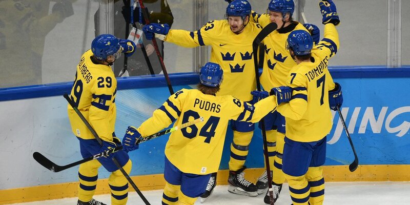 Международный в швеции. Флаг швеции 1900. Международный в швеции. Шведы люди. Международный в швеции.