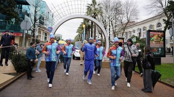 Сборная команда по фигурному катанию 2014 сочи. Олимпийский огонь на северный полюс. Олимпийские чемпионы сочи 2014. Сборная россии на олимпиаде в сочи. Сборные олимпийских игр 2014.