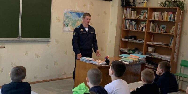 Ангарский филиал иркутского колледжа экономики сервиса и туризма. Южный многопрофильный техникум. Высшее профессиональное училище. Спту 37. Пту 33.