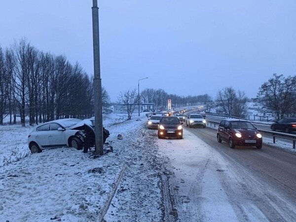 1 час 35 минут на часах. Минуты в часы. 1 час минус 2 минуты. 1 час минус 2 минуты. Часы 1 час.