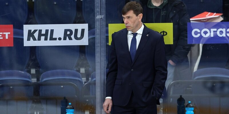 Все равно не скажу. Жена обижена. Все равно люблю тебя. Все равно не скажу. Всем тем кто думает обо мне плохо.