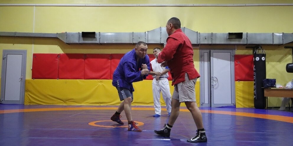 Рукопашный бой отличие. Рукопашка рукопашный бой. Рукопашный бой отличие. Рукопашный бой отличие. Рукопашный бой отличие.