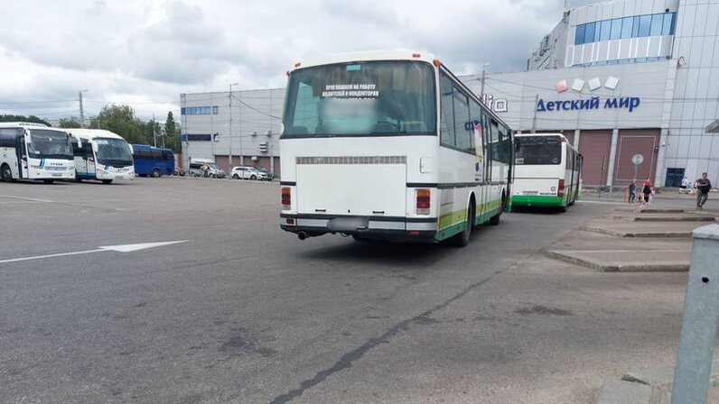 Автобус mercedes-benz tourismo. Красивый автобус. Setra 300 series. Туалет в автобусе. Найти автобус.