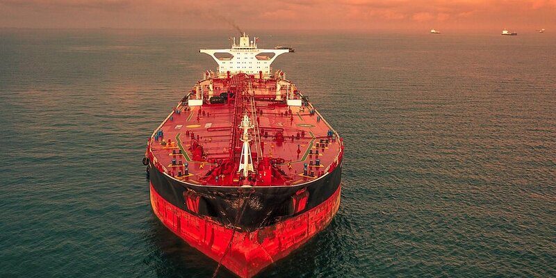 Площадь пролива. Карта северного ледовитого океана с морями заливами и проливами. Гибралтарский пролив и средиземное море на карте. Проливы: берингов, дрейка, гибралтарский, мозамбикский. Площадь пролива.