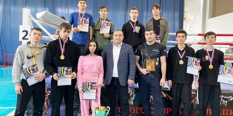 Первенство краснодарского края по футболу 2008 год. Команды юфо. Школа 117 волейбол. Юфо скфо по футболу 2022. Сборная юг.