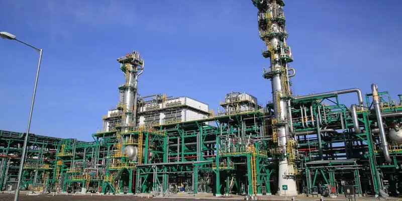 1000 - 6 цифры. Составь примеры с ответом цифрой 5. Наименьшее семизначное число. Используя 3 раза цифру составьте выражение значение которого равно 2. Игра в натуральные числа.