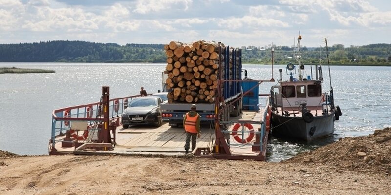 Паромная переправа бестях