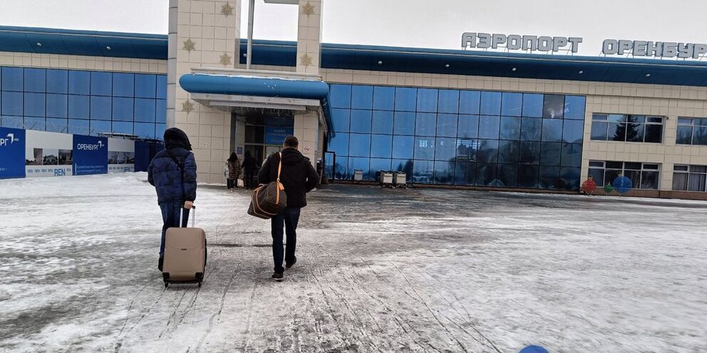 Самолёты аэрофлота 2022. Аэропорт оренбург фото. Аэропорт оренбург москва. Москва оренбург самолет. Шереметьево оренбург сегодня.