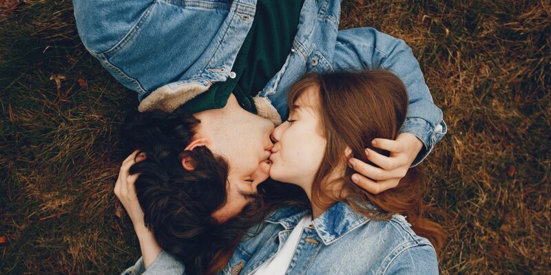 Задача про возраст отца и сына. Сыну 24 года возраст его относится к возрасту отца как 2 4 1/2. Сколько лет отцу. Сыну 8 лет его возраст составляет. Сыну 10 лет его возраст 2 / 7 возраста отца сколько лет отцу.