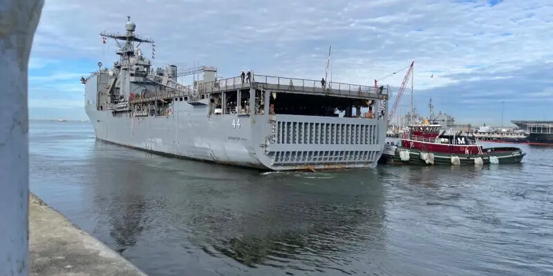 Виктория каракка. Корабль завершение. Бегущая по волнам корабль. Красивый корабль в море. Бдк николай фильченков.