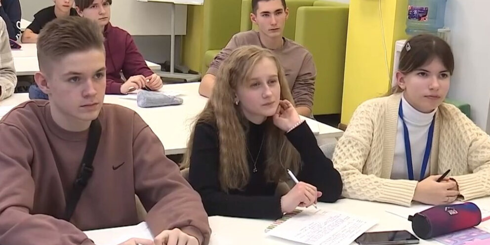 В брянске ученица восьмого класса