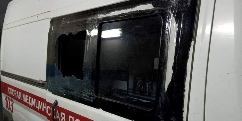 Минздрав: бригада скорой попала под обстрел ВСУ в Горловке, пострадала фельдшер: