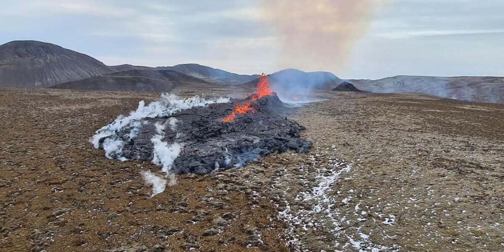 рассказ если бы не было атмосферы. военные стихи. что было пока не было земли. две планеты. что было пока не было земли.