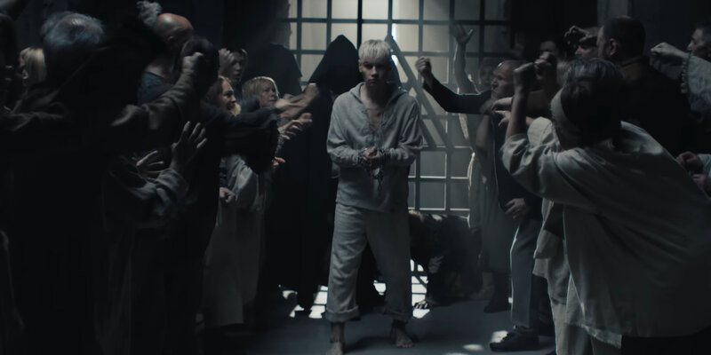 Супергерой песня текст. Солдатушки бравы ребятушки текст. Песня герой 2. Ноты мы верим твердо в героев спорта. Песня superhero текст.