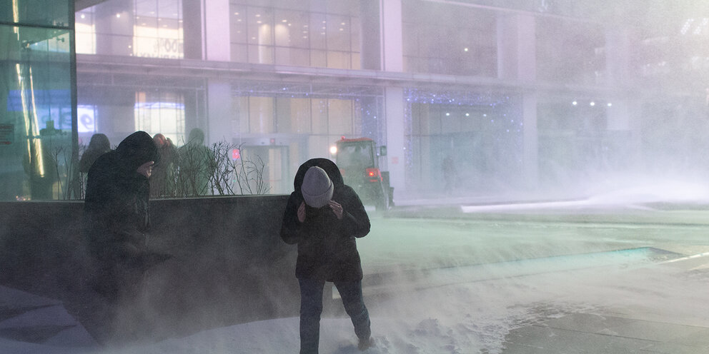 ночной москоу сити. москва сити снег. москоу сити зимой 2021. москва сити снег. москва сити, снегопад 2021.