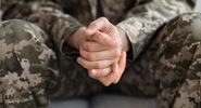 Пленный ВСУ расплакался после получения от&nbsp;российских военных хлеба|