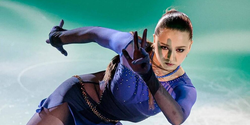 ледовое шоу аленький цветочек камила валиева. валиева в шоу навки. камила валиева аленький цветочек афиша. загитова шоу аленький. валиева камилла навка.