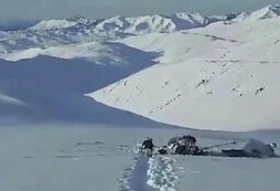 Таблица пляжных сезонов. Мультинские озера, ледники. Сезонность в туризме. Страны для отдыха. Куда полететь в августе 2024.