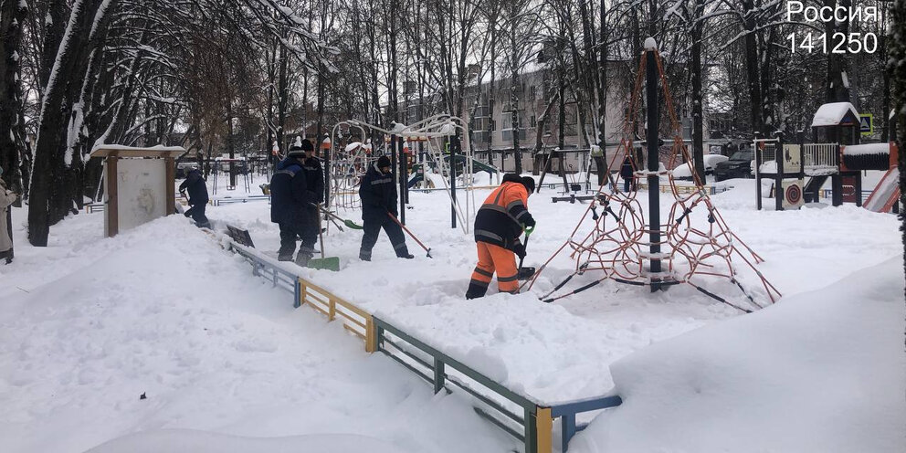 В Рузском округе ликвидируют последствия снегопада - Новости Рузского городского