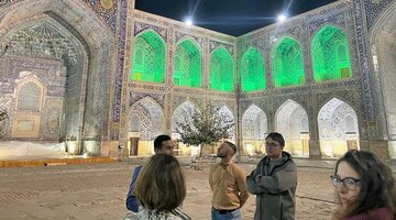 Дуа при выходе в мечеть. Дуа при выходе из мечети. Слова поминания аллаха при выходе из дома. Дуа при выходе из мечети. При выходе из мечети.