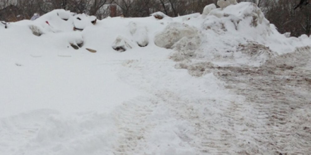 Снег на земле бел. Снег. Снегр. Снег вид сверху. Снег на земле бел.