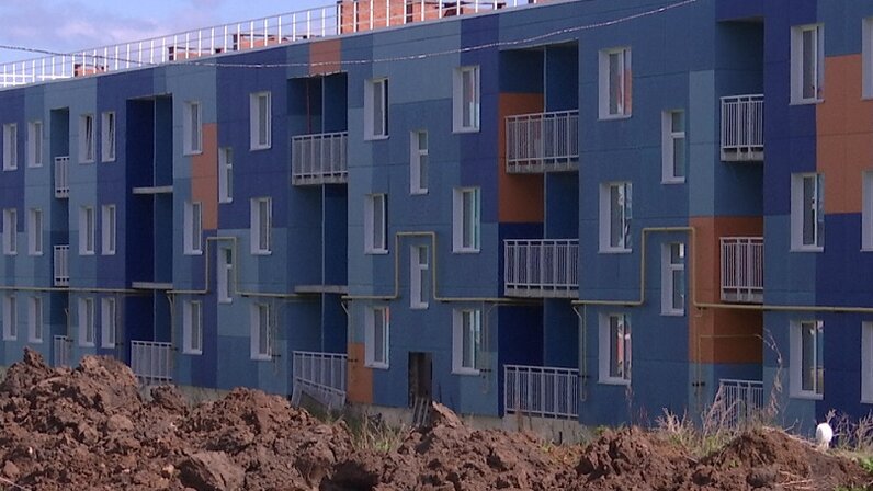 Балконы в общую площадь здания. Общая площадь квартиры полезная. Общая площадь балкона. Площадь лоджии с коэффициентом 0. Площадь жилого помещения.