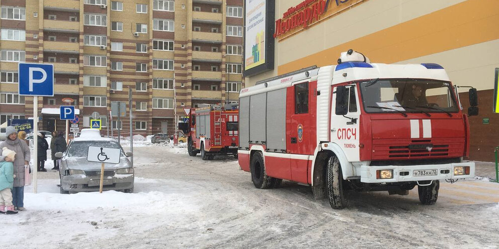 , д. эвакуация в тц июнь спб. 24, литера а, трц «июнь». тц июнь эвакуация.