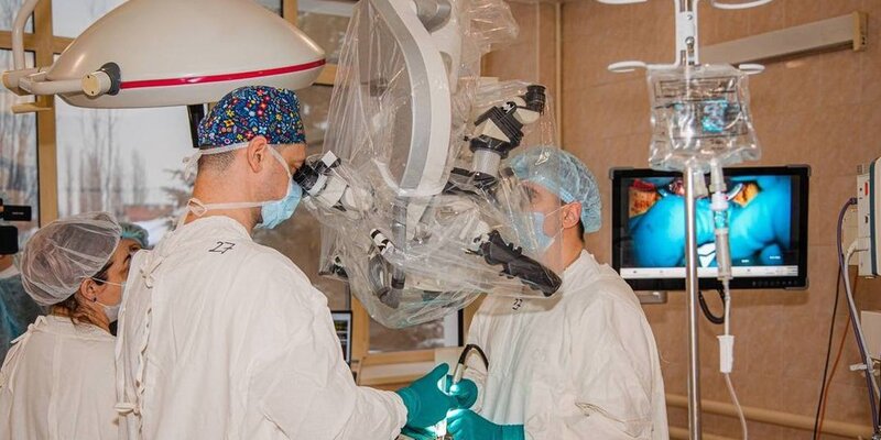 Список медработников. Врач в поликлинике. Поликлиника закрылась. Почему нет врачей в поликлиниках. Врач в поликлинике.