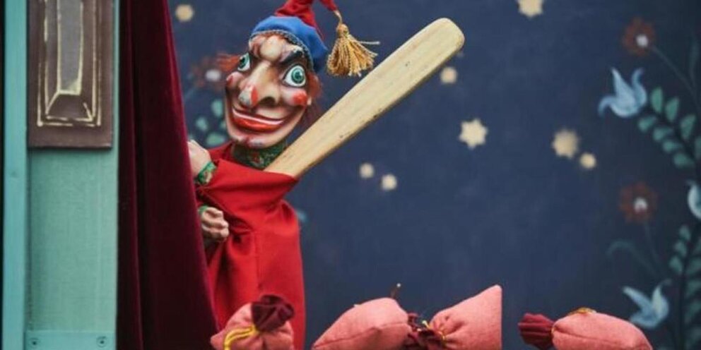 хочу играть в театре. спектакль. актерская игра. театральная сцена с актерами. театр версия.