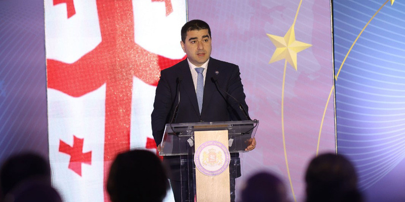 https://avatars.dzeninfra.ru/get-ynews/271828/4bb6cc1b17f3d5522350a4ef01a13c45/800x400