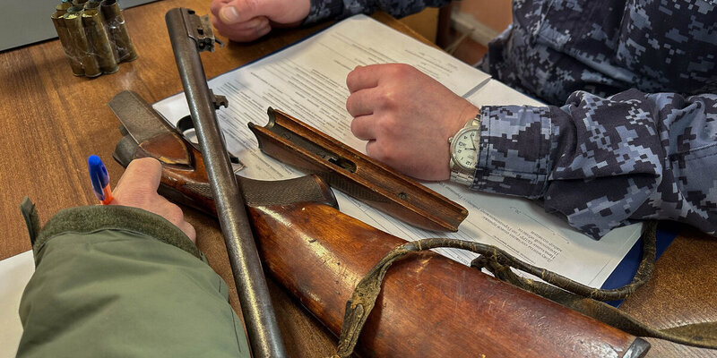 контроль за оборотом оружия. контроль за оборотом оружия. незаконный оборот оружия. сдача оружия в полицию. добровольная сдача оружия.