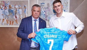 Хвича бадриевич кварацхелия наполи. Алексис бека бека ницца. Игрок который перешел из. Фёдор смолов 2023. Хвича кварацхелия наполи.