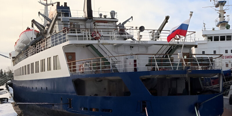 60км по течению реки и 36км против течения. Теплоход прошел 108. Теплоход прошел 108. Теплоход проходит по течению. Теплоход прошел 108.