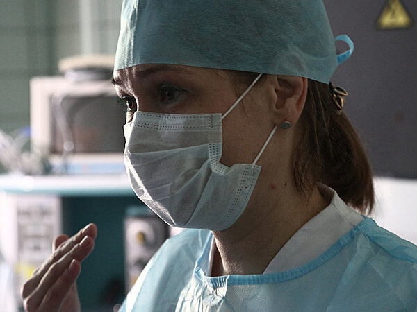 Зарплата учителя. Зарплата учителя в россии. Зарплаты учителей и врачей. Работники бюджетной сферы. Зарплаты врачей и учителей.