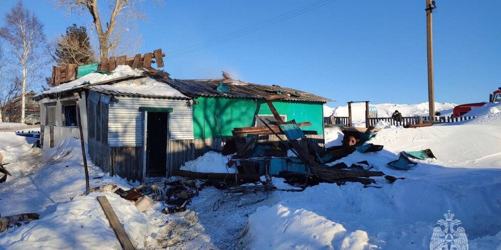 Огород в деревне. Дед в деревне. Сосед село. Деревенские жители. Сосед село.